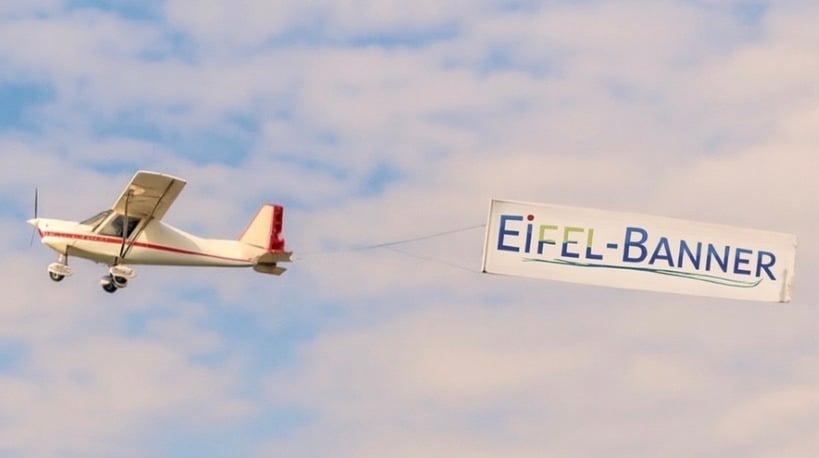 Werbebanner Flüge